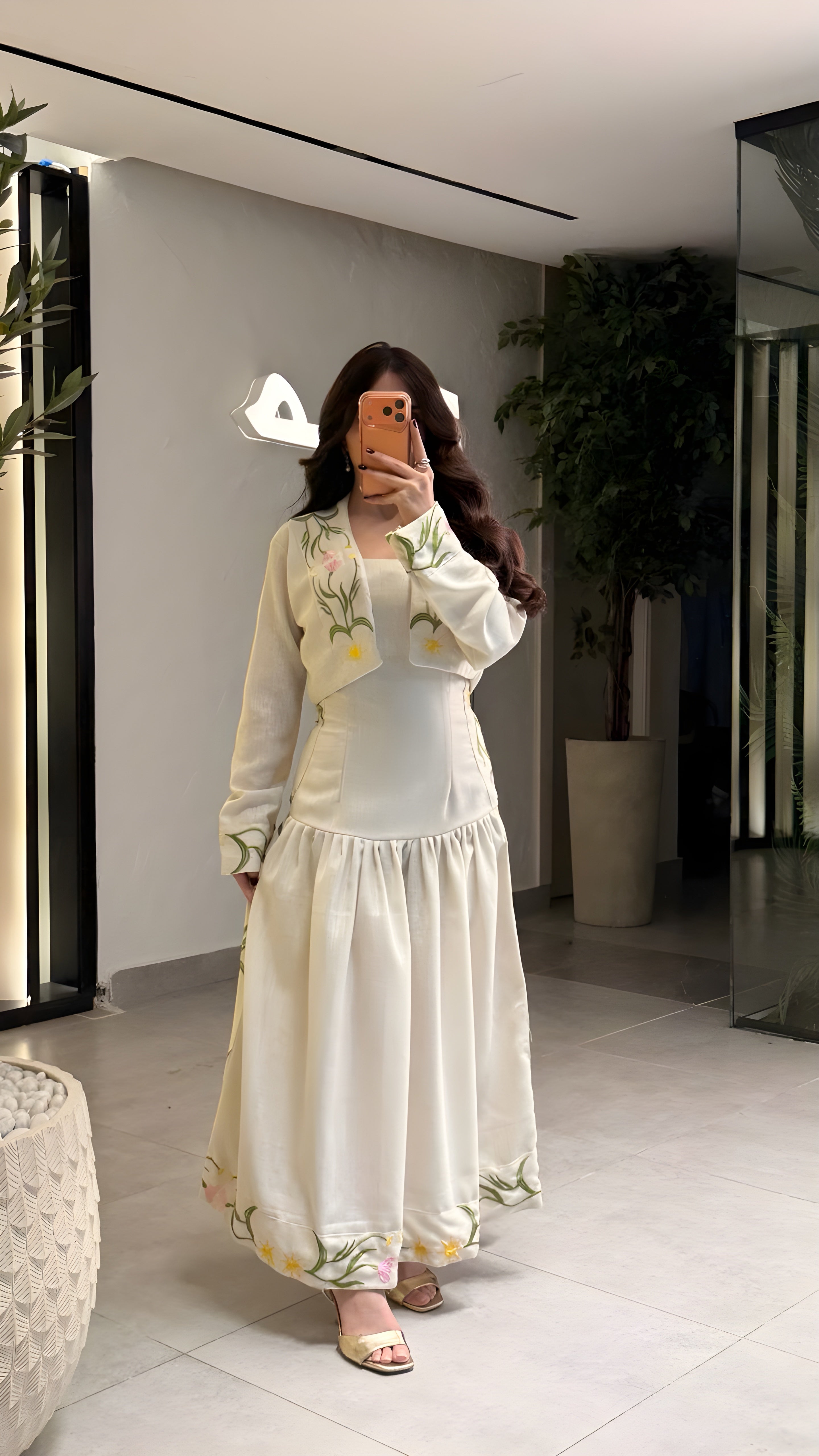 فستان الزهر الموشّى