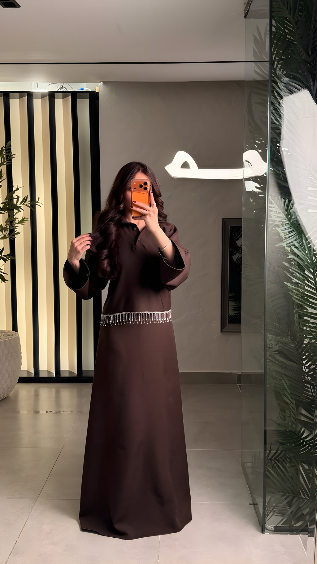 فستان بني بحزام كريستالي