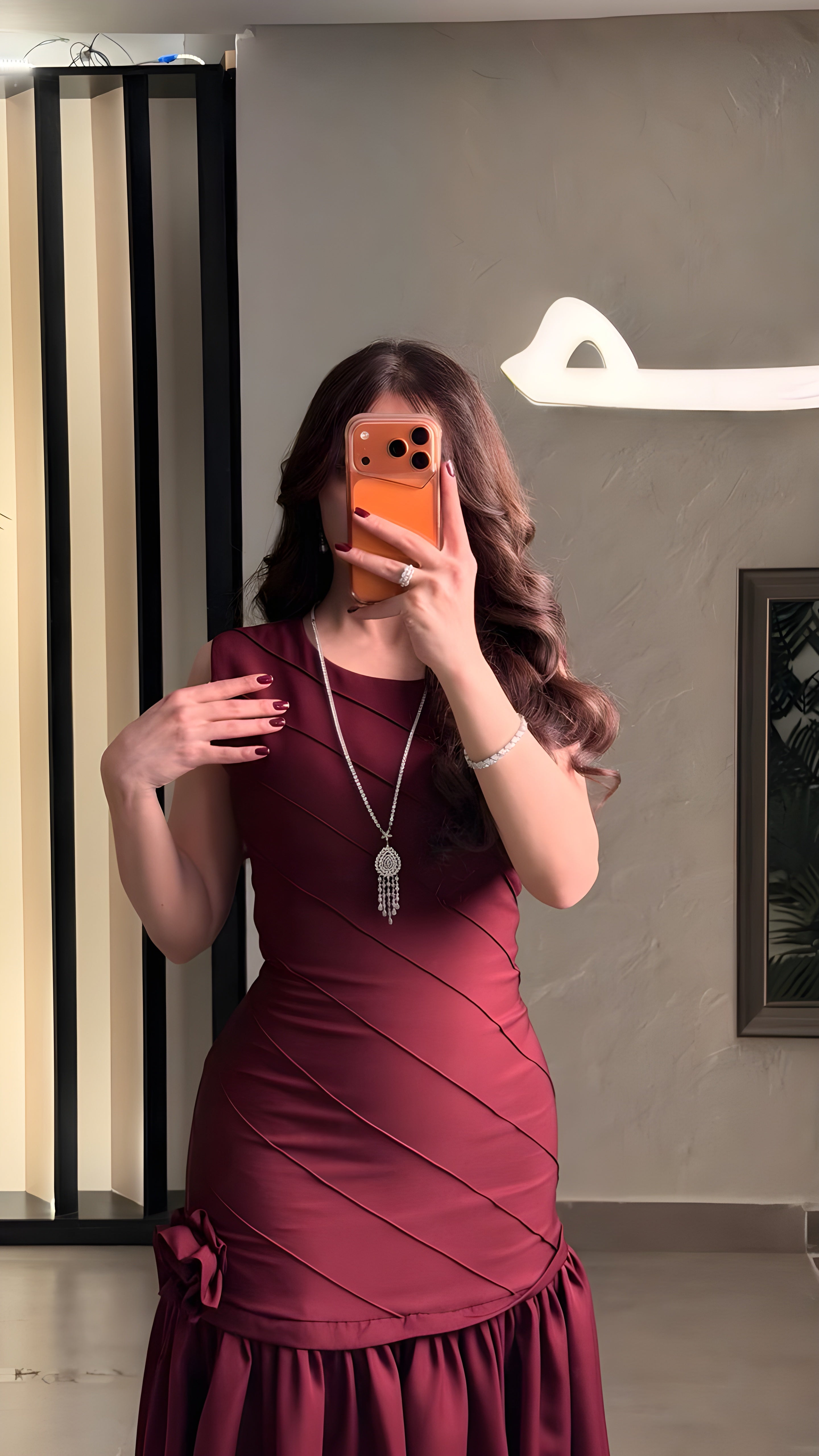 فستان برغندي ناعم