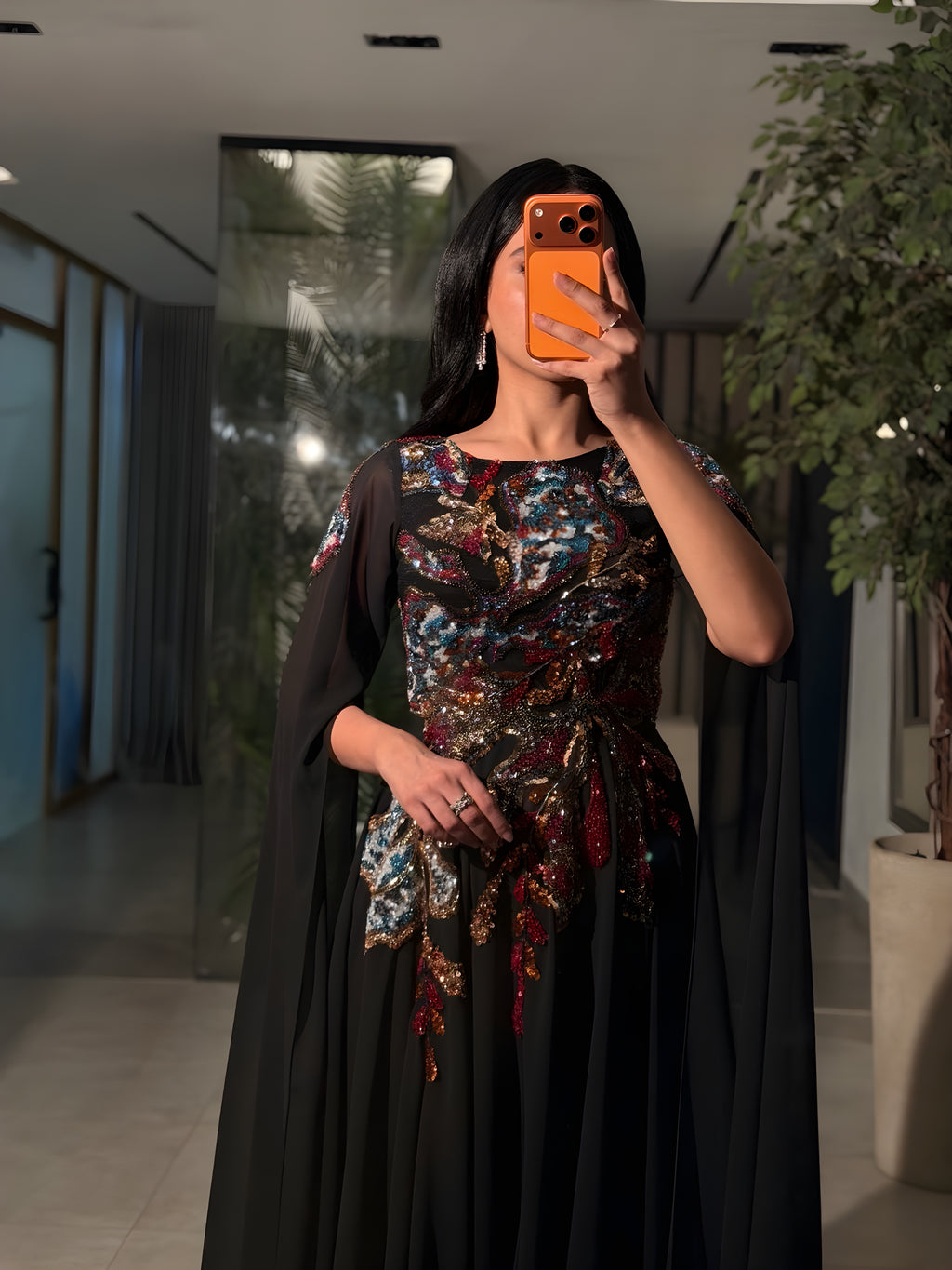 فستان اسود سهره بتطريز ملكي فاخر