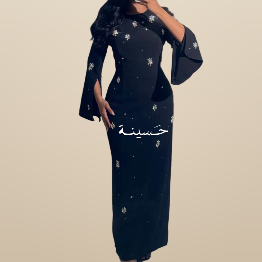 فستان أسود ناعم بالتطريز الفضي